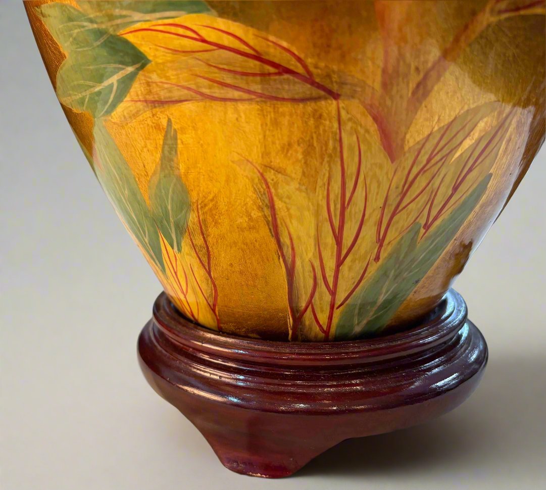 Стабилна керамична основа на настолна лампа (Solid Ceramic Lamp Base Detail) - Ръчна изработка - Bottom Detail