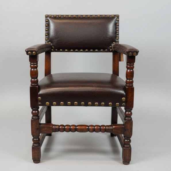 Автентичен антикварен джентълменски стол (Authentic Antique Gentleman's Oak Chair) - Louis XIII Style - Full Front
