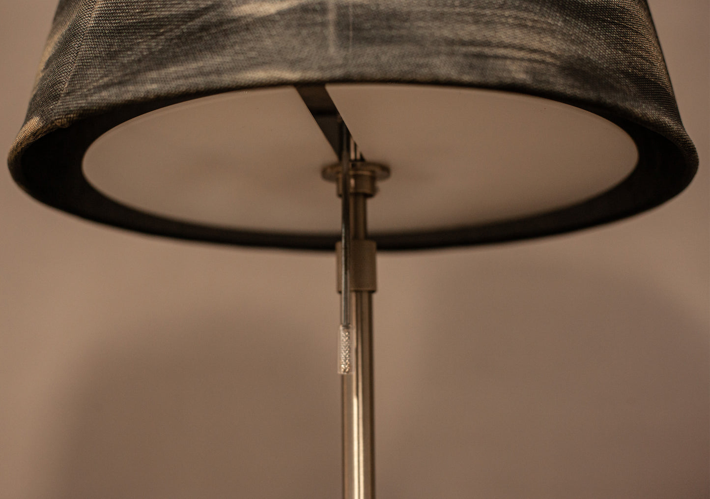 DESK LAMP