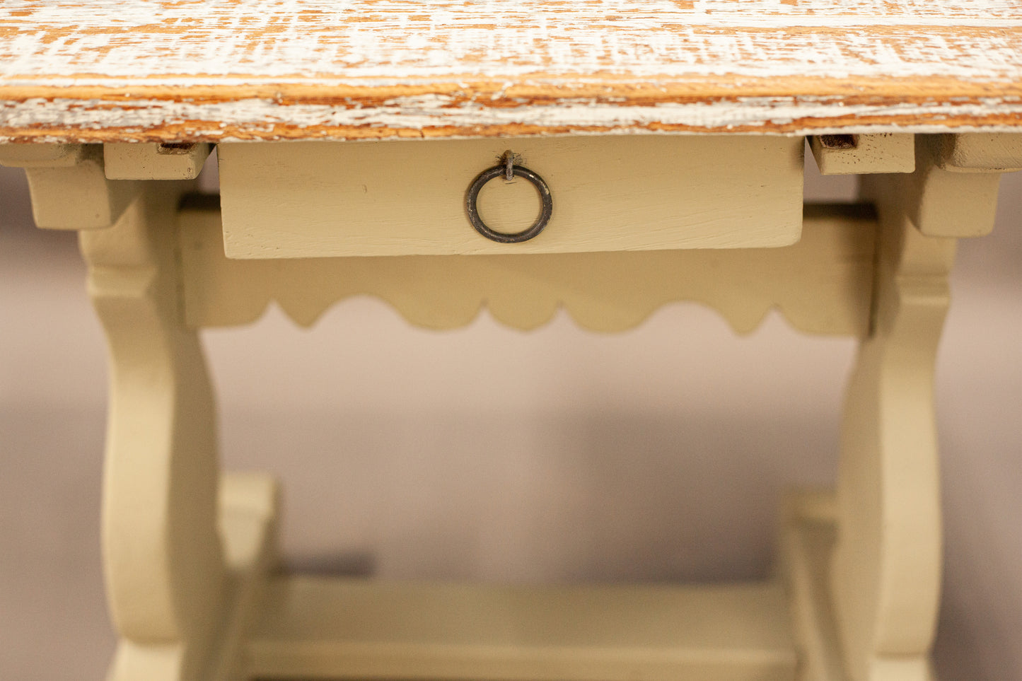 SMALL TABLE