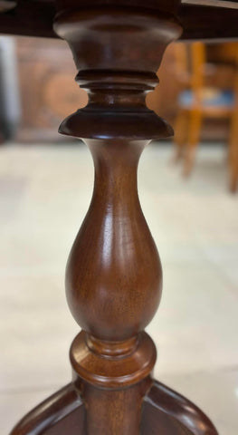 КРЪГЛА ПОМОЩНА МАСИЧКА/WINE TABLE/ ОТ МАСИВЕН МАХАГОН