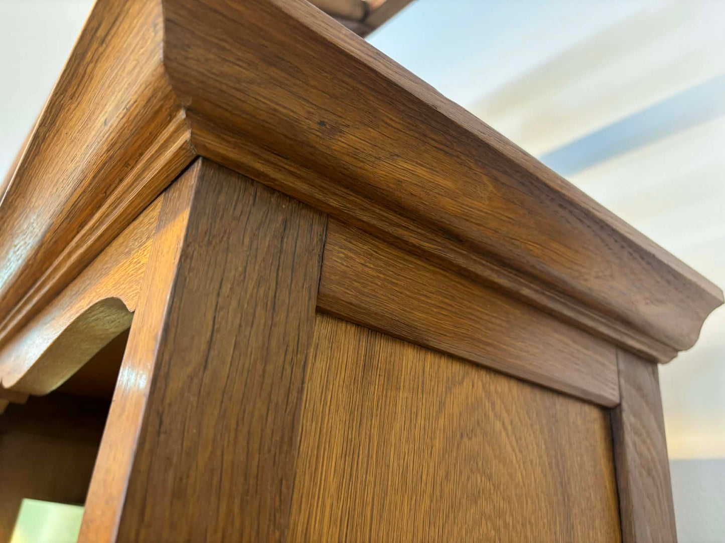 РУСТИК БИБЛИОТЕКА ОТ МАСИВ