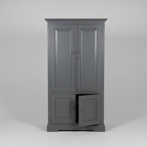 Реновиран масивен шкаф в черен опушен цвят (Smoked Black Solid Wood Cabinet) - Колониален стил - Front View