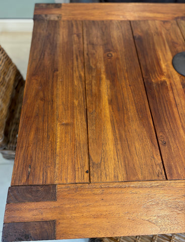 РУСТИКАЛНА ТРАПЕЗНА МАСА