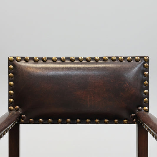 Детайли на облегалка (Barley Backrest Detail) - Луи XIII стил - Close-up