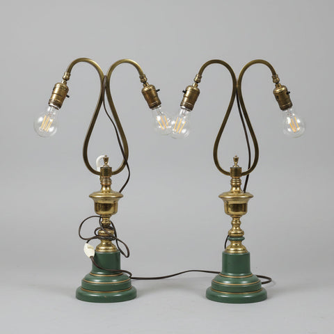 Чифт антикварни месингови лампи (Pair of Vintage Brass Lamps) - Тъмнозелена основа - Full View
