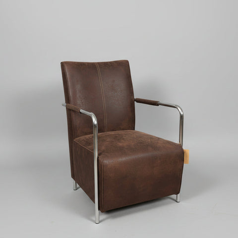 Дизайнерски стол със състарена кожа (Distressed Faux Leather Designer Chair) - Хромирана стоманена конструкция - Perspective View