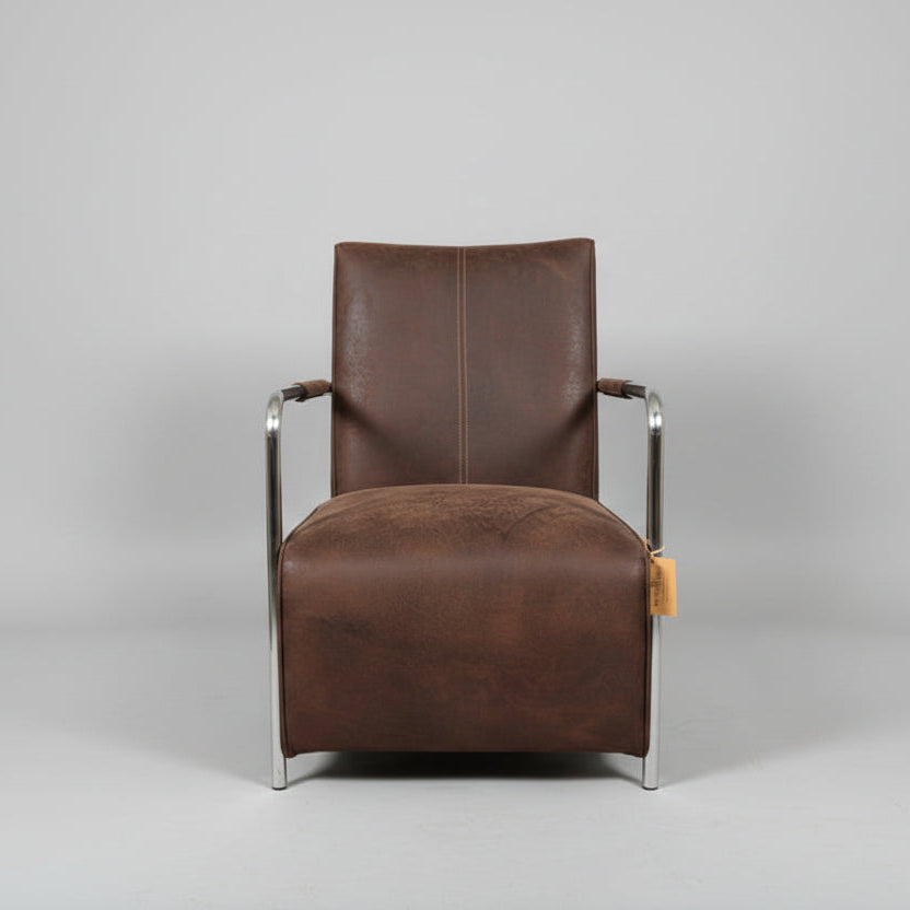Индустриален дизайнерски стол Bauhaus стил (Industrial Bauhaus Design Chair) - Хромирана рамка и кафява кожа - Front View