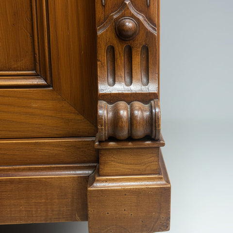 Архитектурно оформени опори и резбована основа (Antique Carved Furniture Base) - Класически европейски дизайн - Bottom Detail