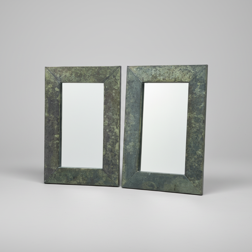 Комплект от 2 индустриални метални огледала (Set of 2 Industrial Metal Wall Mirrors) – Ефект „ръжда“ – Studio Shot