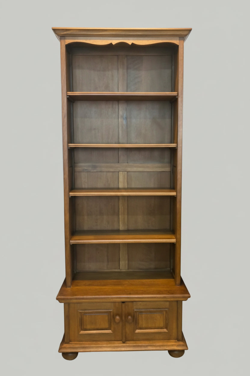 РУСТИК БИБЛИОТЕКА ОТ МАСИВ