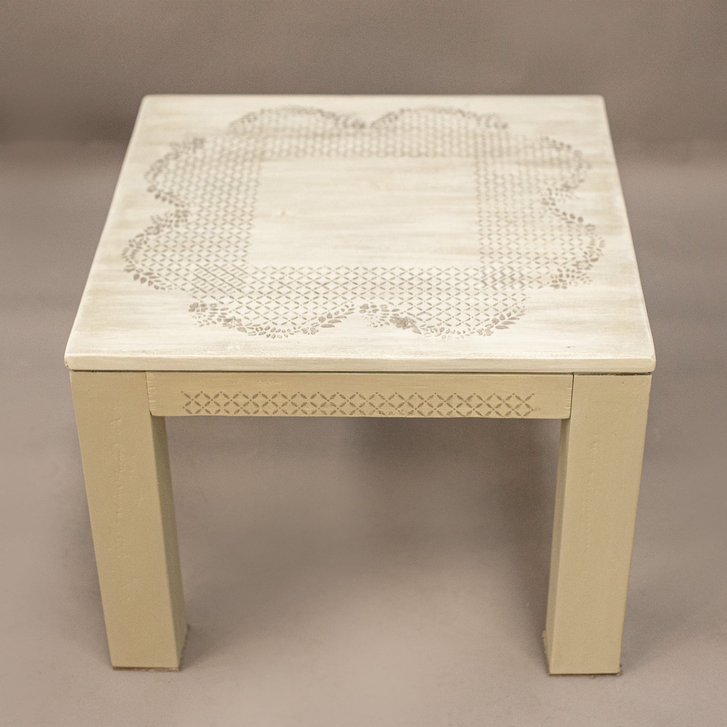 Квадратен плот от масивно дърво 60x60 см (60x60cm Solid Wood Square Tabletop) – Матов маслинов финиш – Top Down View