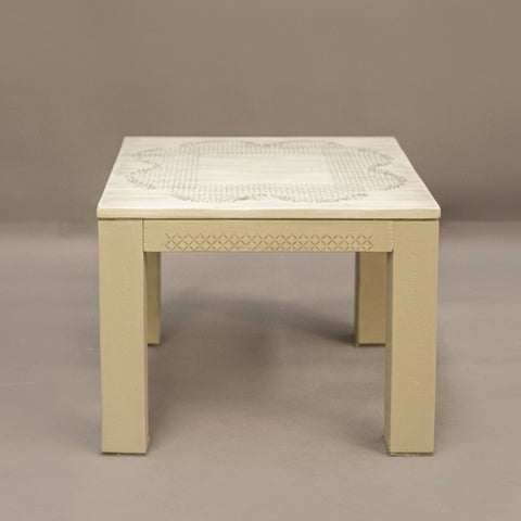 Компактна дървена масичка за кафе (Compact Wooden Coffee Table) – Селекция на My Dutch House – Frontal Perspective