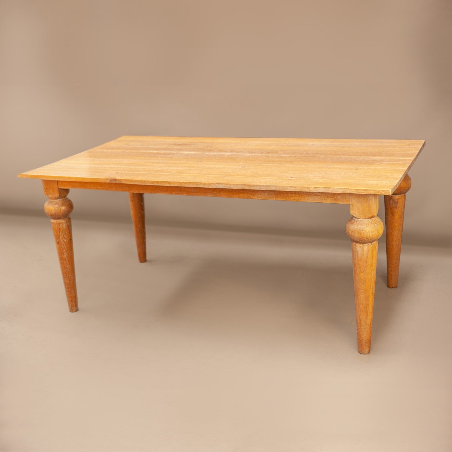 OAK DINING TABLE