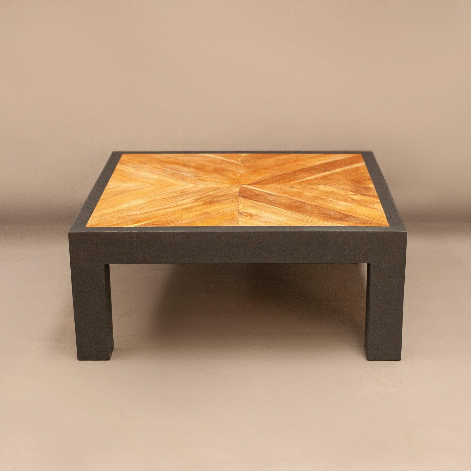 Голяма квадратна масичка за кафе в стил Шаби Шик (Large Square Shabby Chic Coffee Table) – 100x100 см – Front View