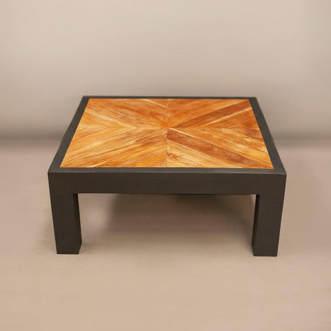 Рустикална ниска маса за кафе от масивно дърво (Rustic Solid Wood Low Coffee Table) – Реновирана от My Dutch House – Perspective View
